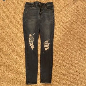 AMERICAN EAGLE HI RISE SKINNY JEANS